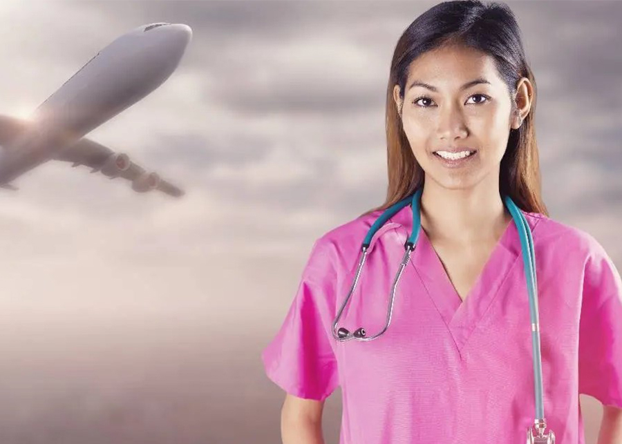 How Much Does a Travel Nurse Make?
